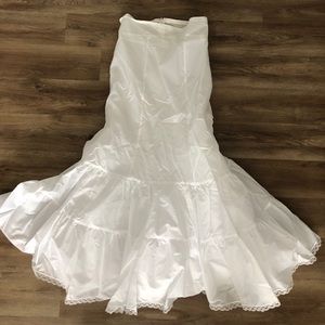 David’s Bridal Petticoat